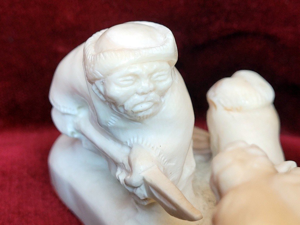 Polar Bear Hunting Scene - Walrus Tooth Sculpture - Early 20th Century -photo-3