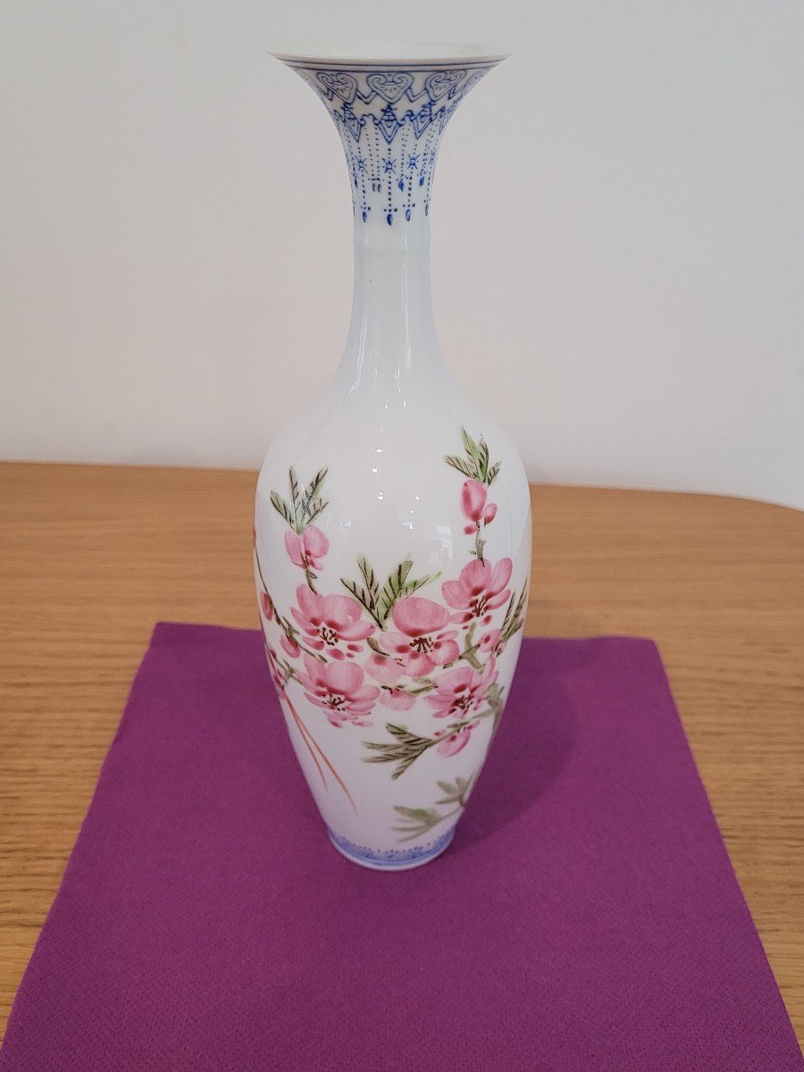 Vase &quot; Coquille d&#039;&oelig;uf &quot; Japon - XXe Si&egrave;cle