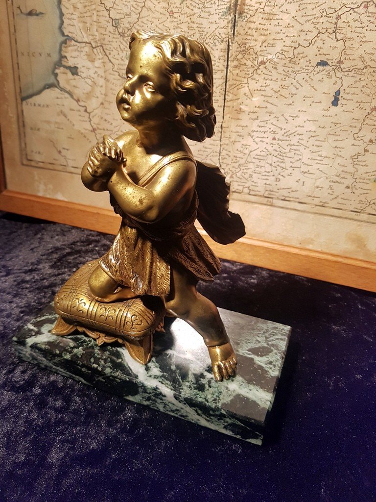 &quot;Enfant en pri&egrave;re&quot; Grand  Sujet en bronze dor&eacute; sur socle de marbre vert. XIXe Si&egrave;cle-photo-3