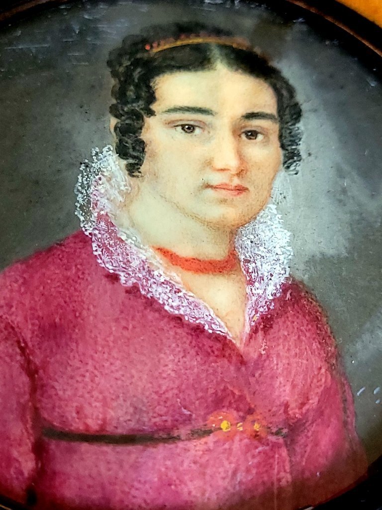 Ecrin  contenant Le Portrait d'une élégante - Miniature peinte - Signée Gonin 1819-photo-1