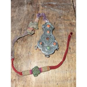  Berber Pendant In Solid Silver With Coral And Stone Inlays 