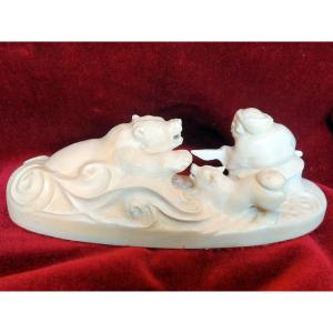 Polar Bear Hunting Scene - Walrus Tooth Sculpture - Early 20th Century 