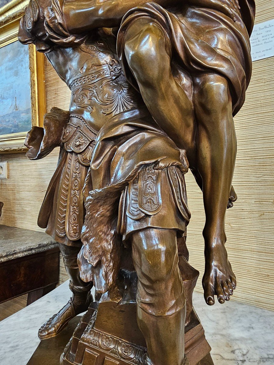 Bronze Representative Aeneas Carrying His Father Anchises Leaving Troy Lepautre And Girardon Barbedienne-photo-2