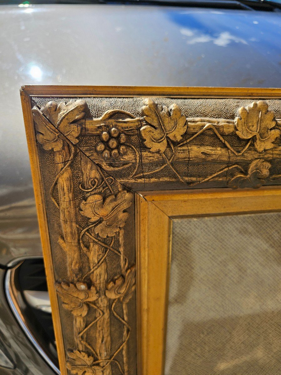 Gilded Stuccoed Wood Frame Decorated With Vine Leaves And Bunches Of Grapes -photo-1