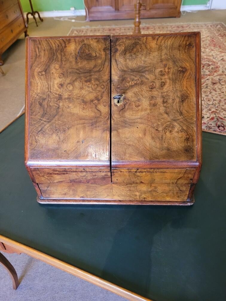 Walnut Correspondence Box 450 Euros