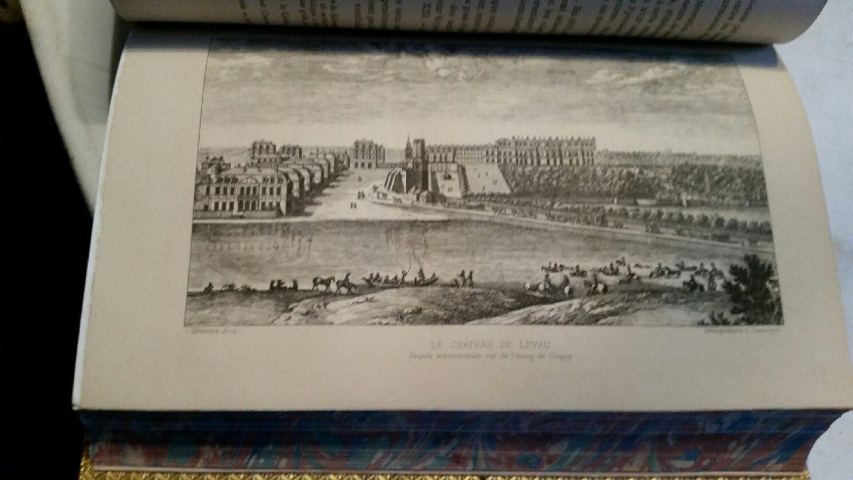 The Palace Of Versailles By Dussieux 1881 XIX 2 Volumes Very Well Bound-photo-3