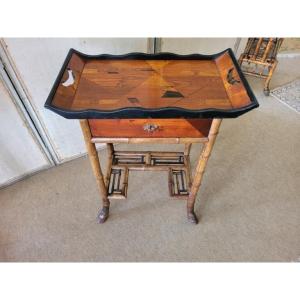 19th Century Japanese Middle Table 280 Euros