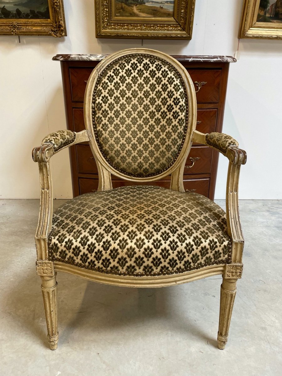 Fauteuil laqué époque Louis XVI