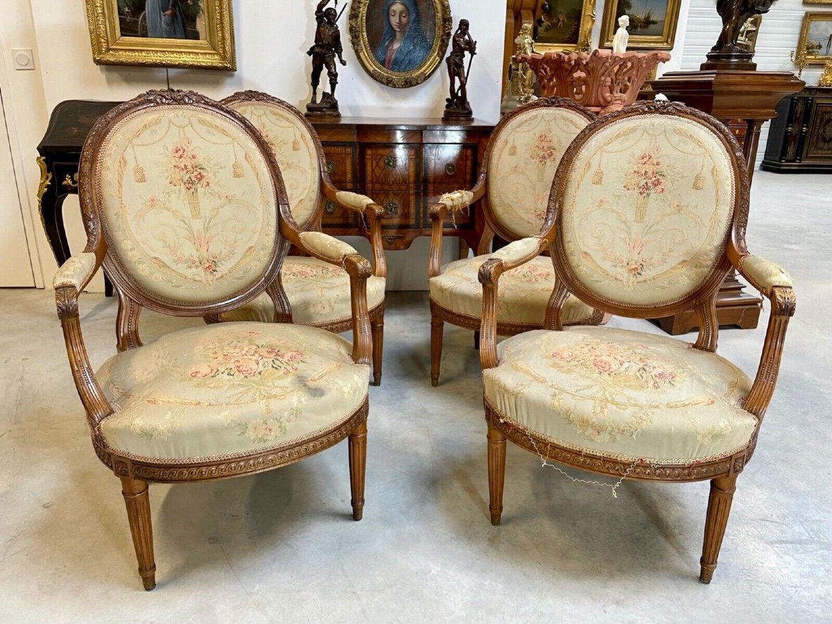 Quatre fauteuils style Louis XVI tapisserie style Aubusson-photo-2