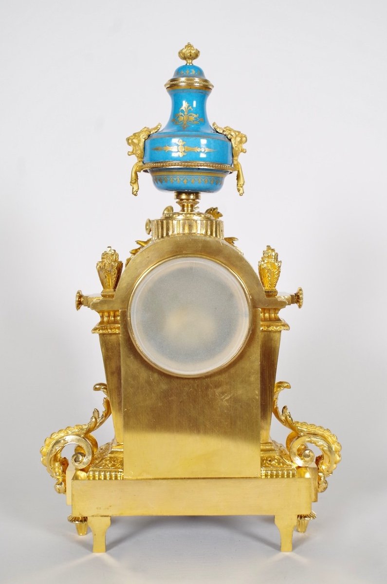 Louis XVI Style Gilt Bronze And Sèvres Style Porcelain Clock-photo-7