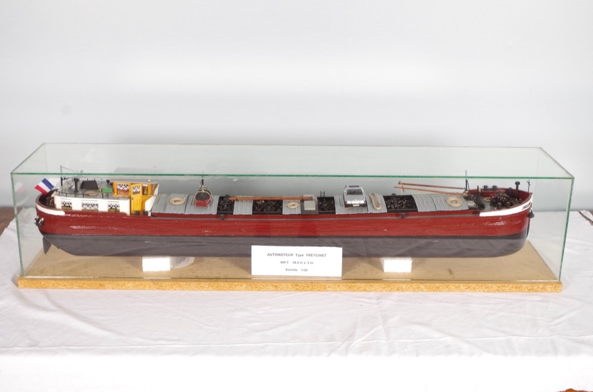 Barge Model: Self-propelled Freycinet Type-photo-2