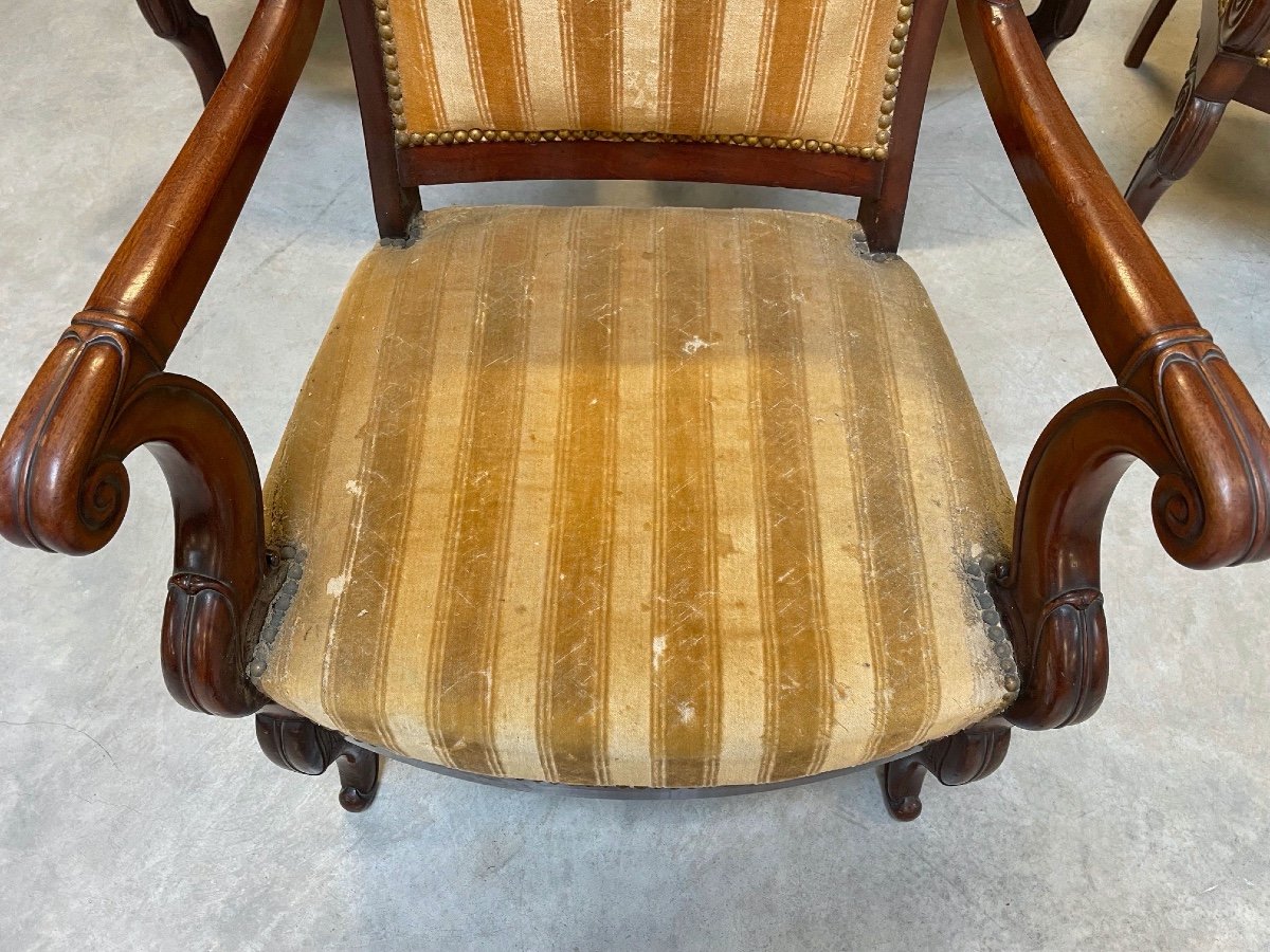 Four Restoration Period Armchairs-photo-3