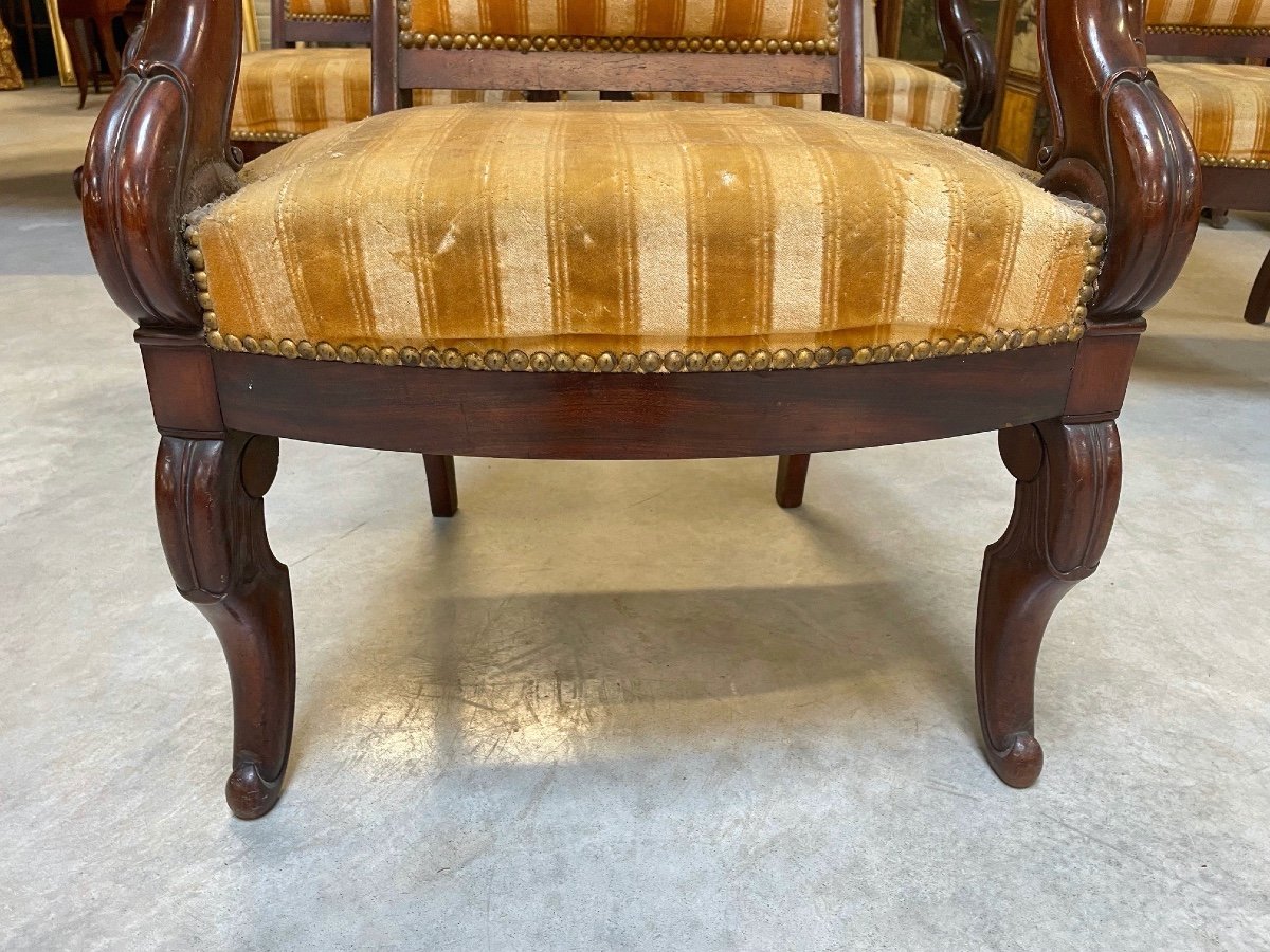 Four Restoration Period Armchairs-photo-4