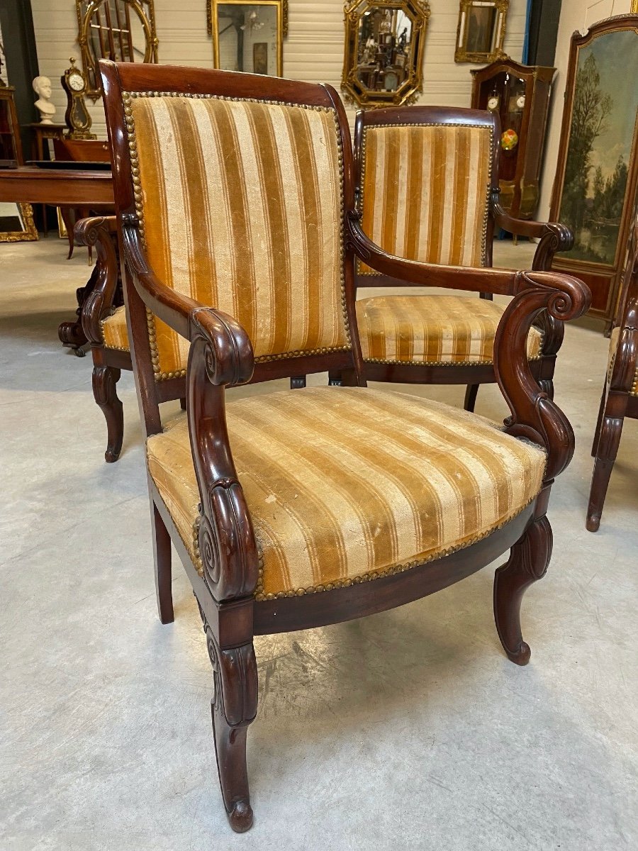 Four Restoration Period Armchairs-photo-5