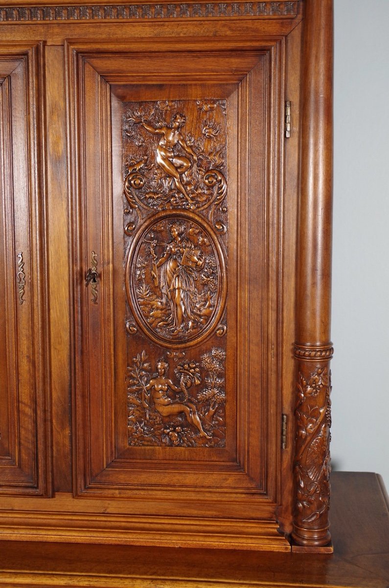 Cabinet style Renaissance-photo-1