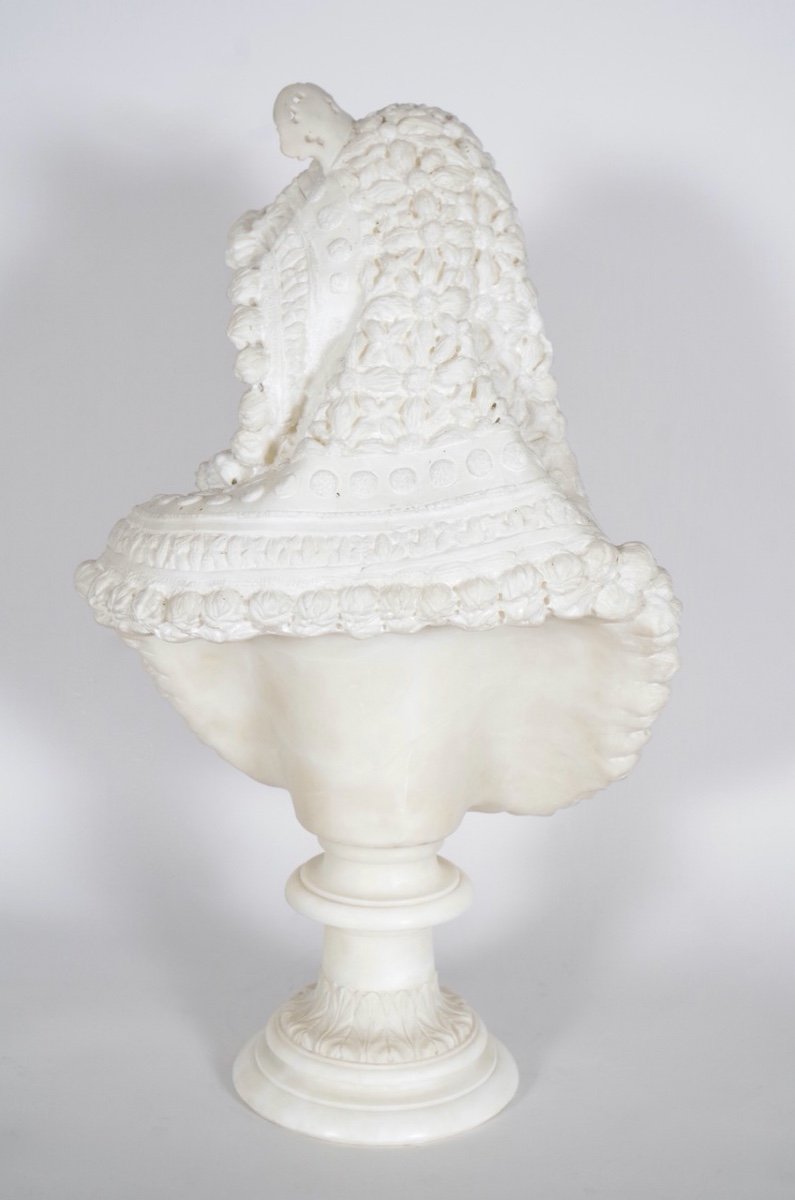 Alabaster Bust - Woman With Mantilla-photo-4