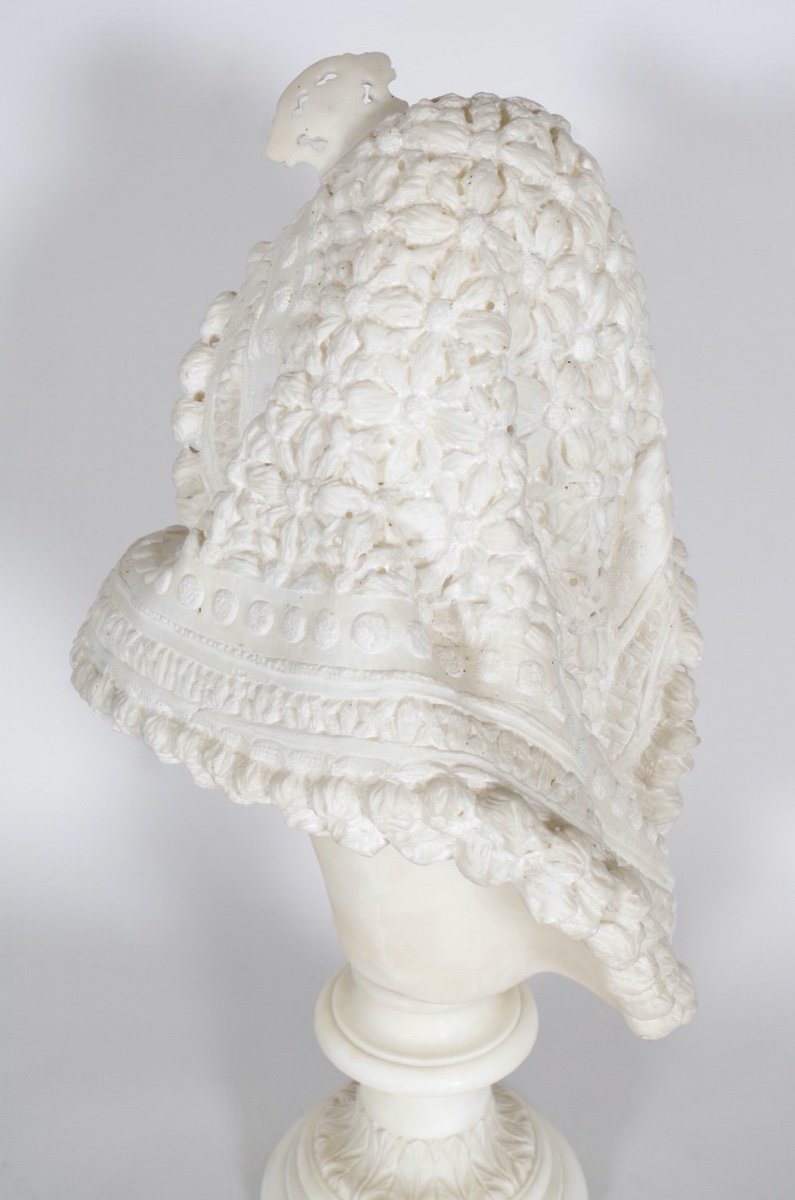 Alabaster Bust - Woman With Mantilla-photo-5