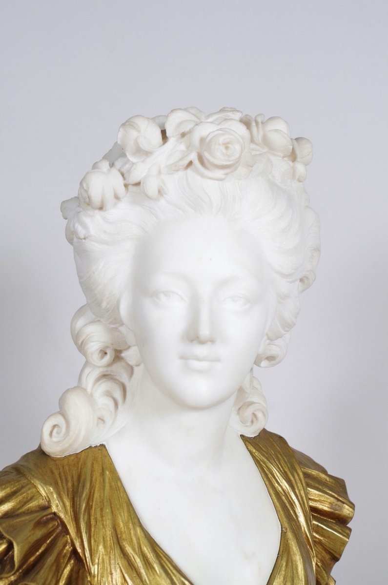 Bust Of Marie-antoinette In Marble And Bronze-photo-2