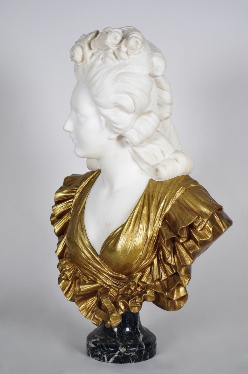 Bust Of Marie-antoinette In Marble And Bronze-photo-1