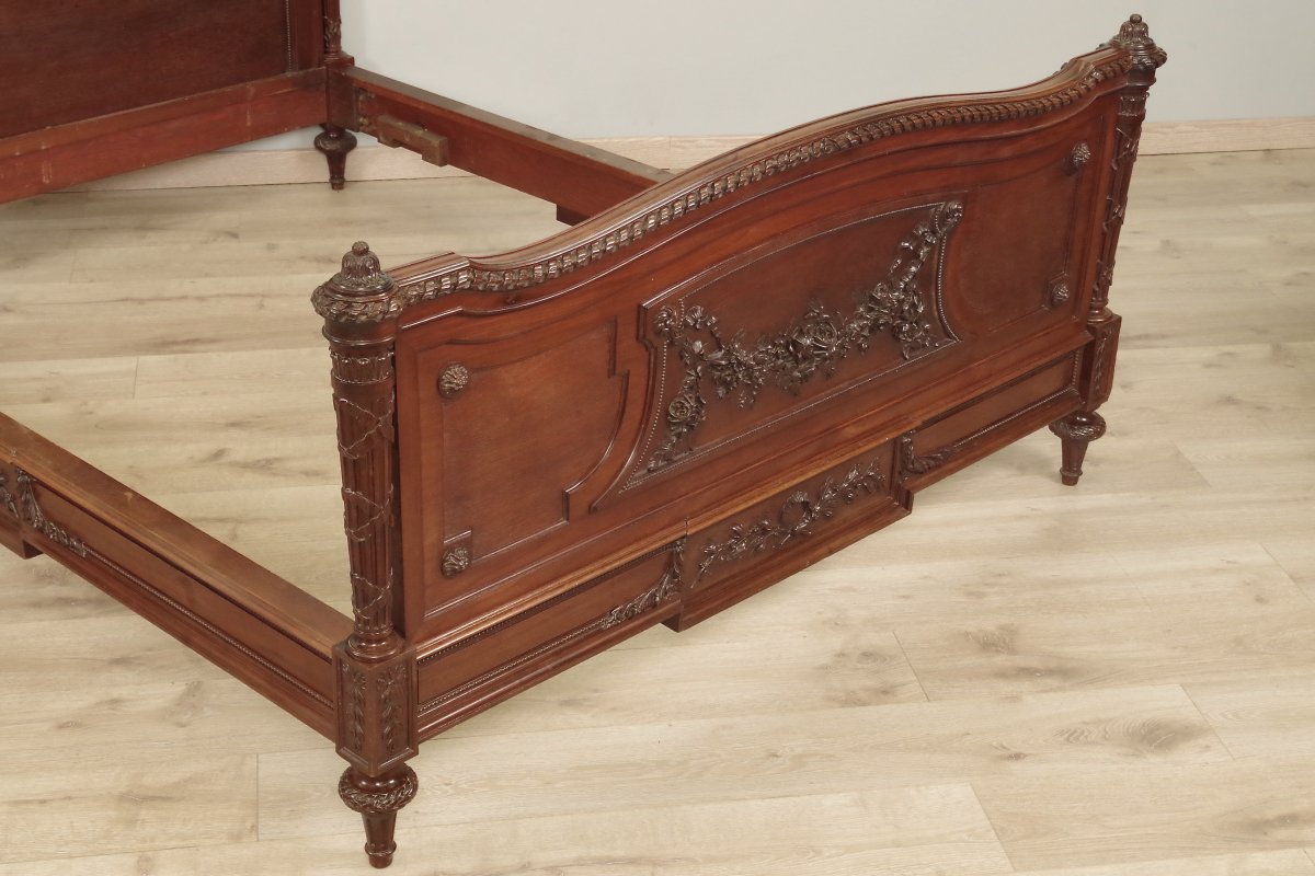 Louis XVI Style Mahogany Bed-photo-4