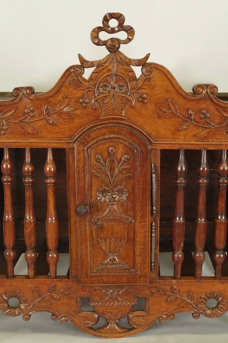 19th Century Provençal Walnut Panetière-photo-2