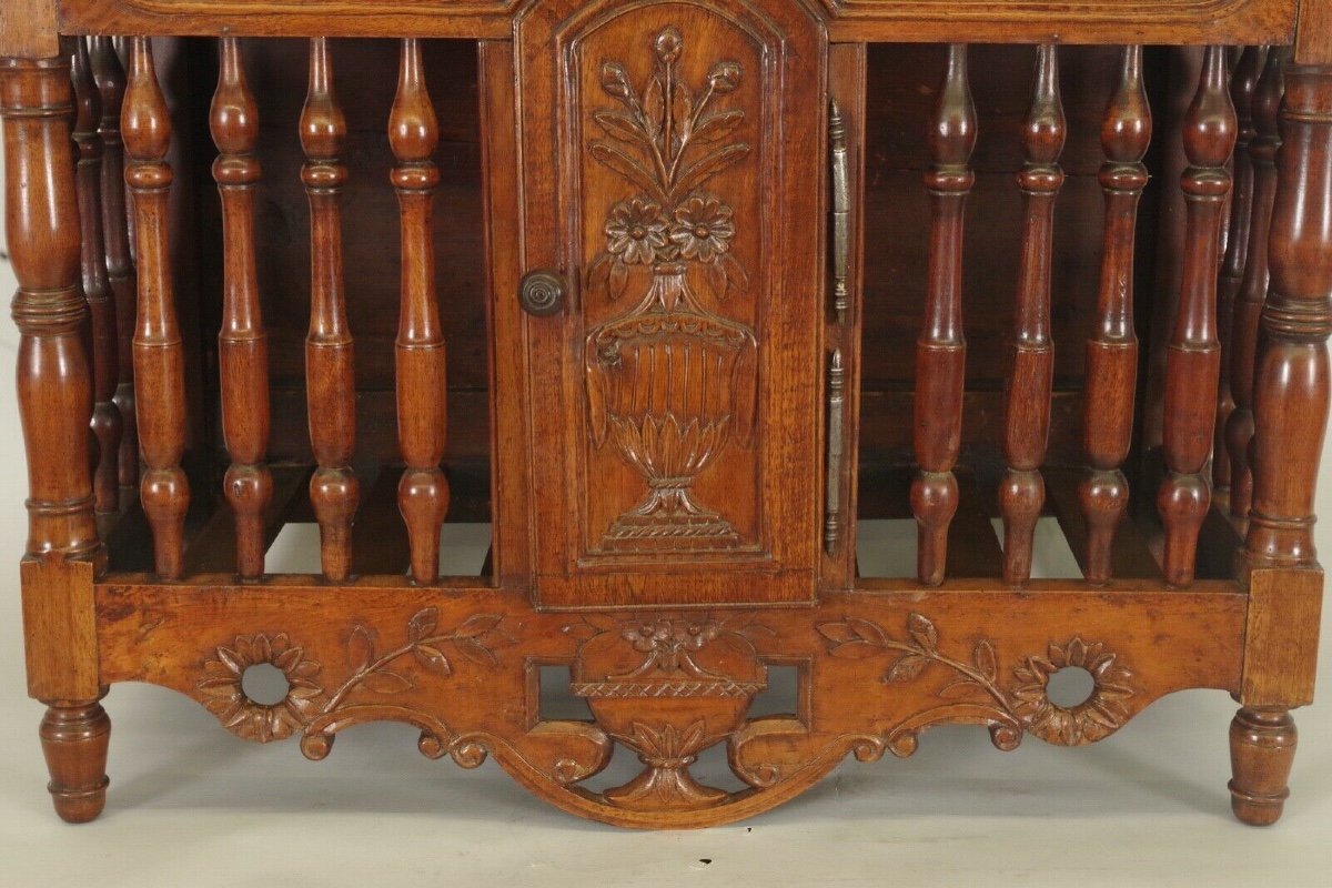 19th Century Provençal Walnut Panetière-photo-3