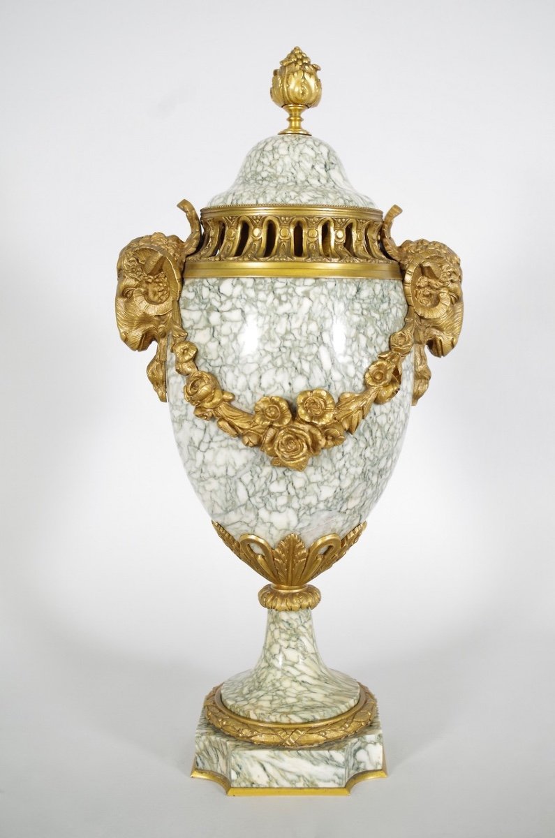 Paire de vases en marbre style Louis XVI-photo-2