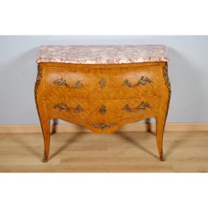 Commode style Louis XV