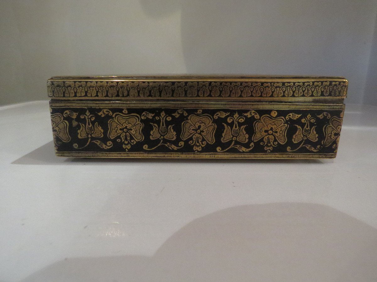 Box With Napoleon 3 Style Inlays-photo-3