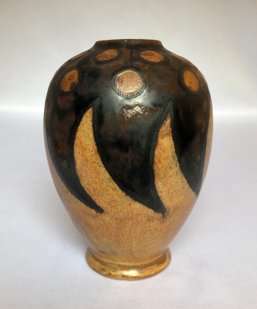 Proantic: Small Odetta Vase Decorated With Stylized Waves And Brown Do