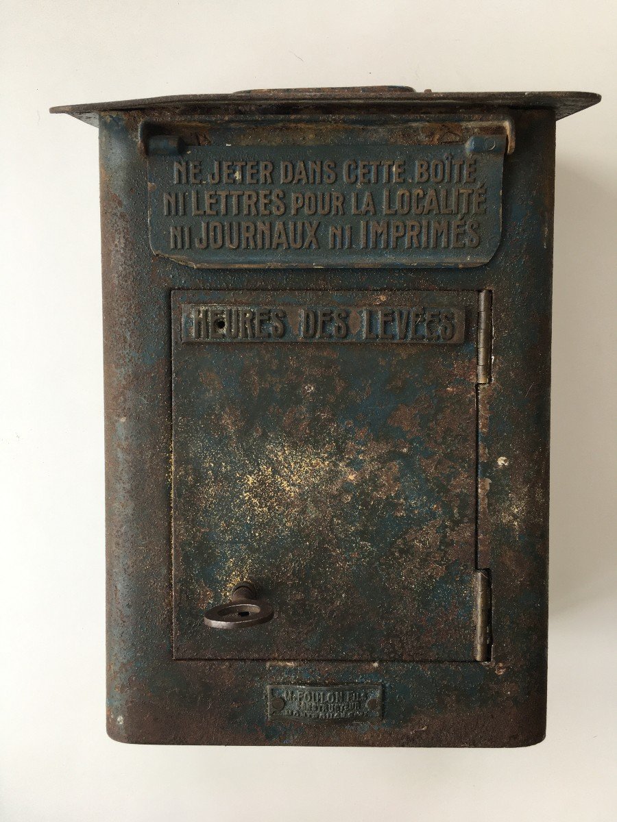 Old Foulon Mailbox Barn Find