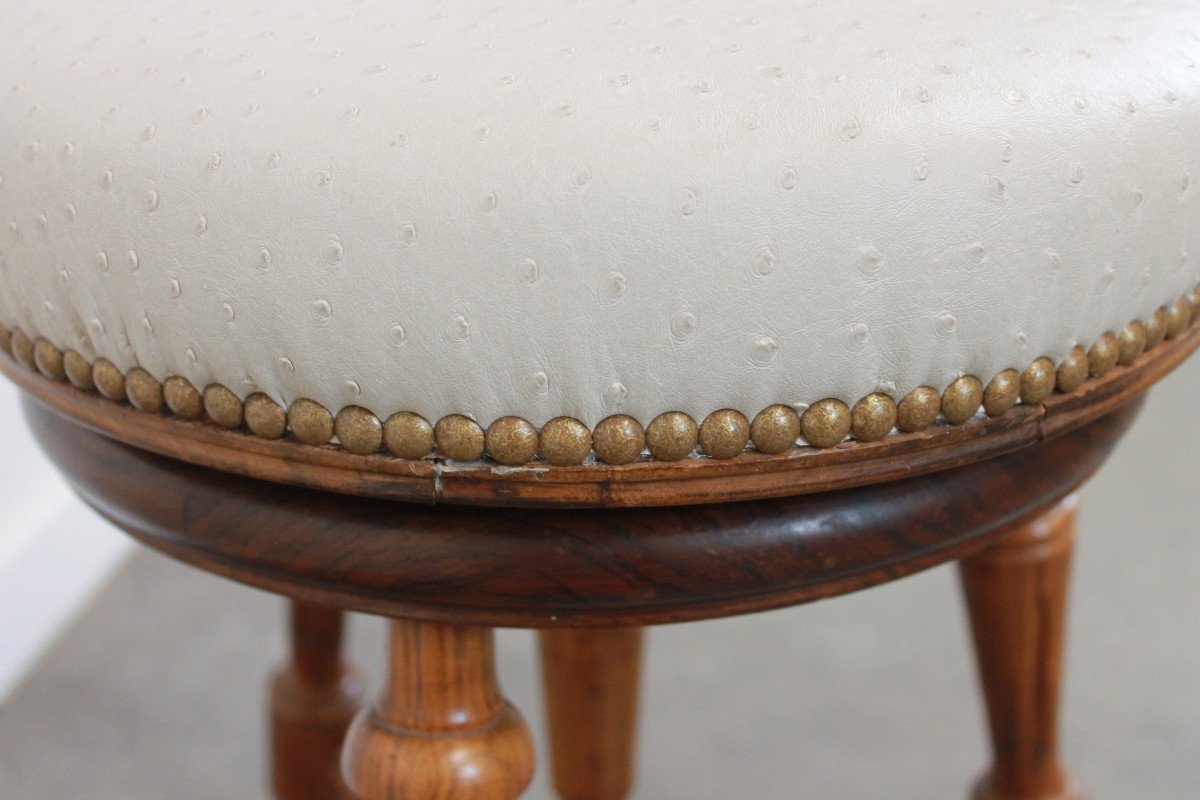 Piano Stool-photo-1