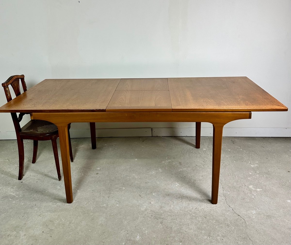 Nathan Furniture 1960's Scandinavian Style Teak Extendable Table-photo-2