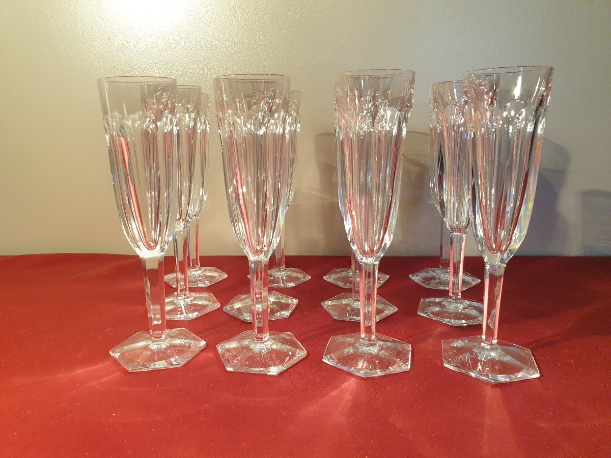 Baccarat "Compiègne" 12 flûtes estampillées en cristal hauteur 19 cm