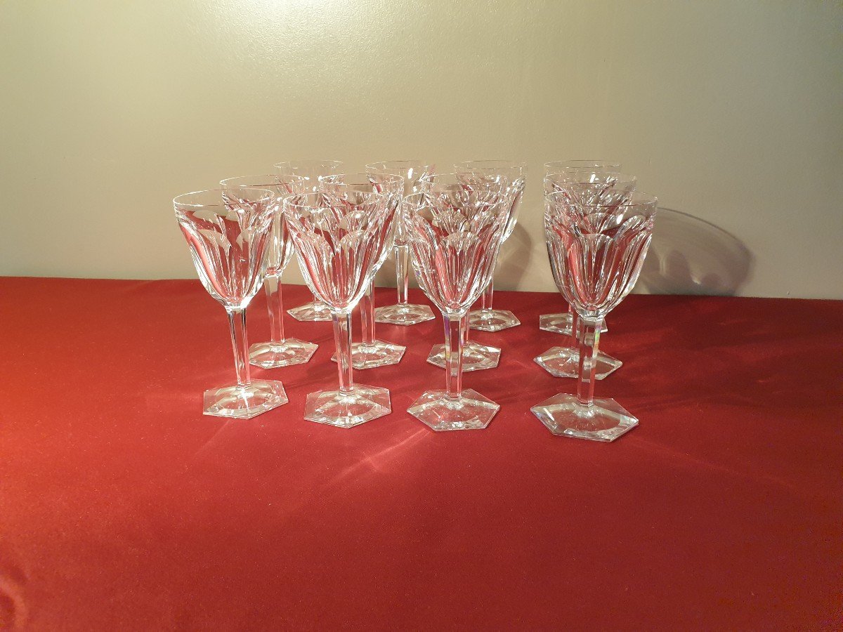 Baccarat "Compiègne"  12 verres à vin blanc estampillés en cristal Hauteur 14,3 cm -photo-1