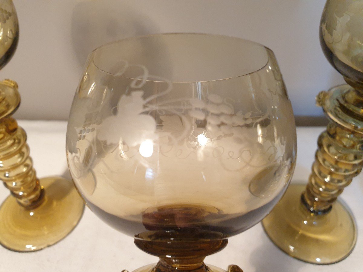 Four Hock Rhine Wine Glasses In Crystal And Blown Smoked Glass.-photo-3