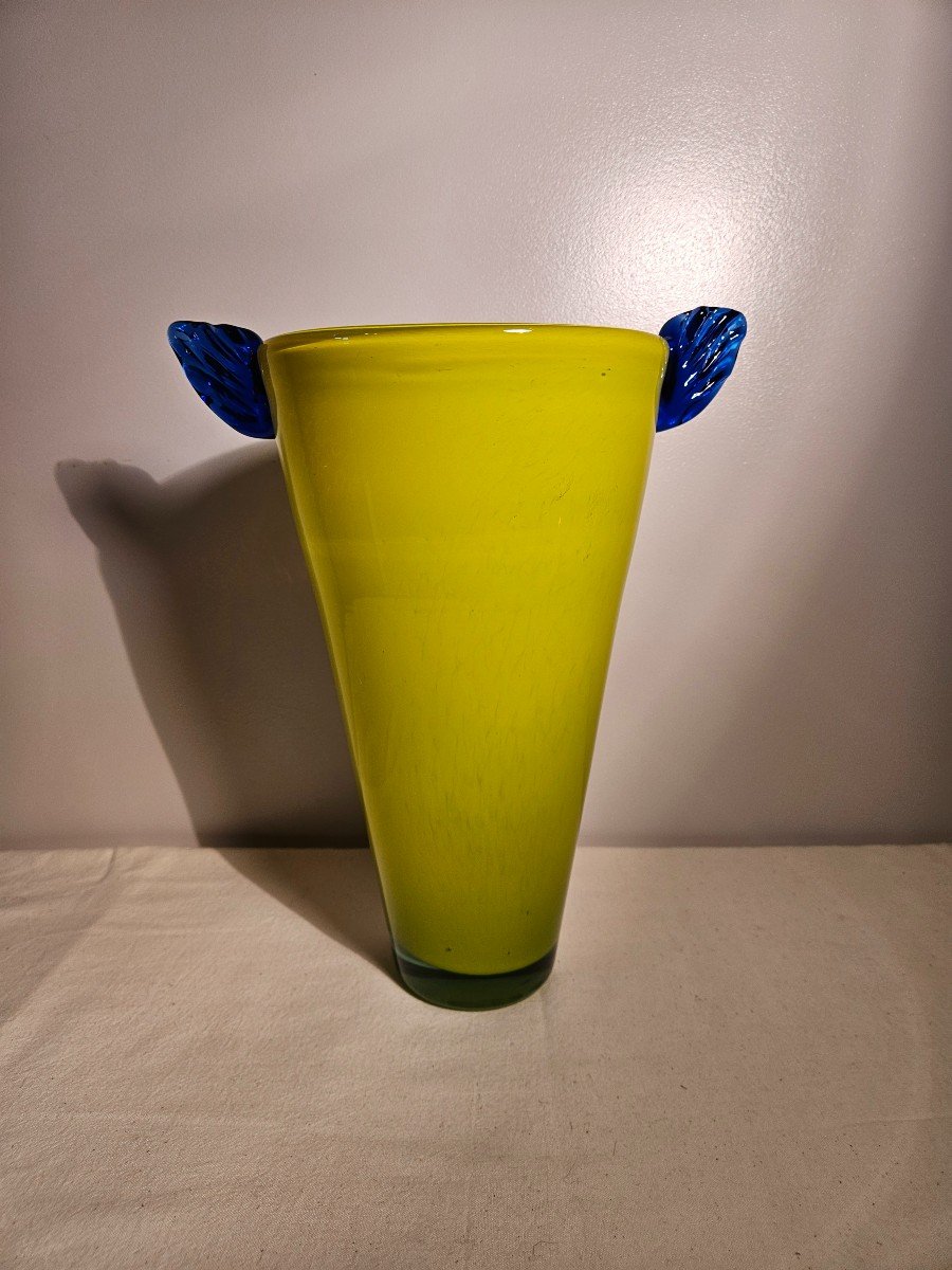 Large Conical Vase In Yellow Glass With Blue Handles Murano Or Czech Height 36 Cm-photo-2