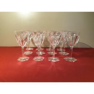 Baccarat "Compiègne"   12 verres à vin rouge estampillés en cristal Hauteur 16,7 cm