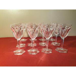 Baccarat "Compiègne"  12 verres à vin blanc estampillés en cristal Hauteur 14,3 cm 
