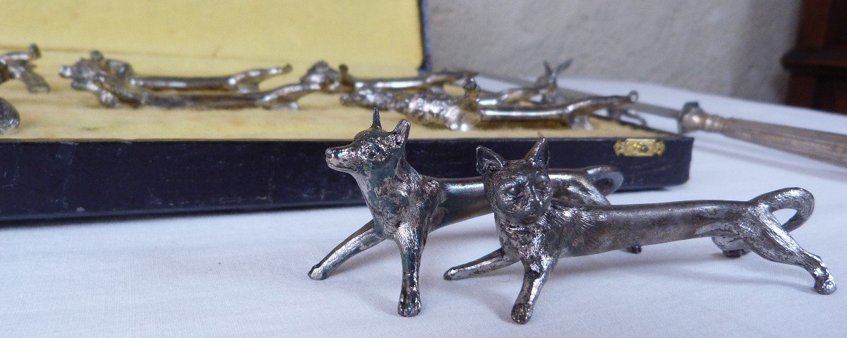 Animal Knife Holders -photo-3