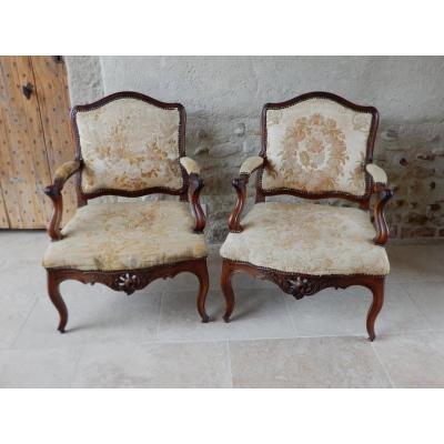 Paire De Larges Fauteuil à La Reine d'époque Louis XV