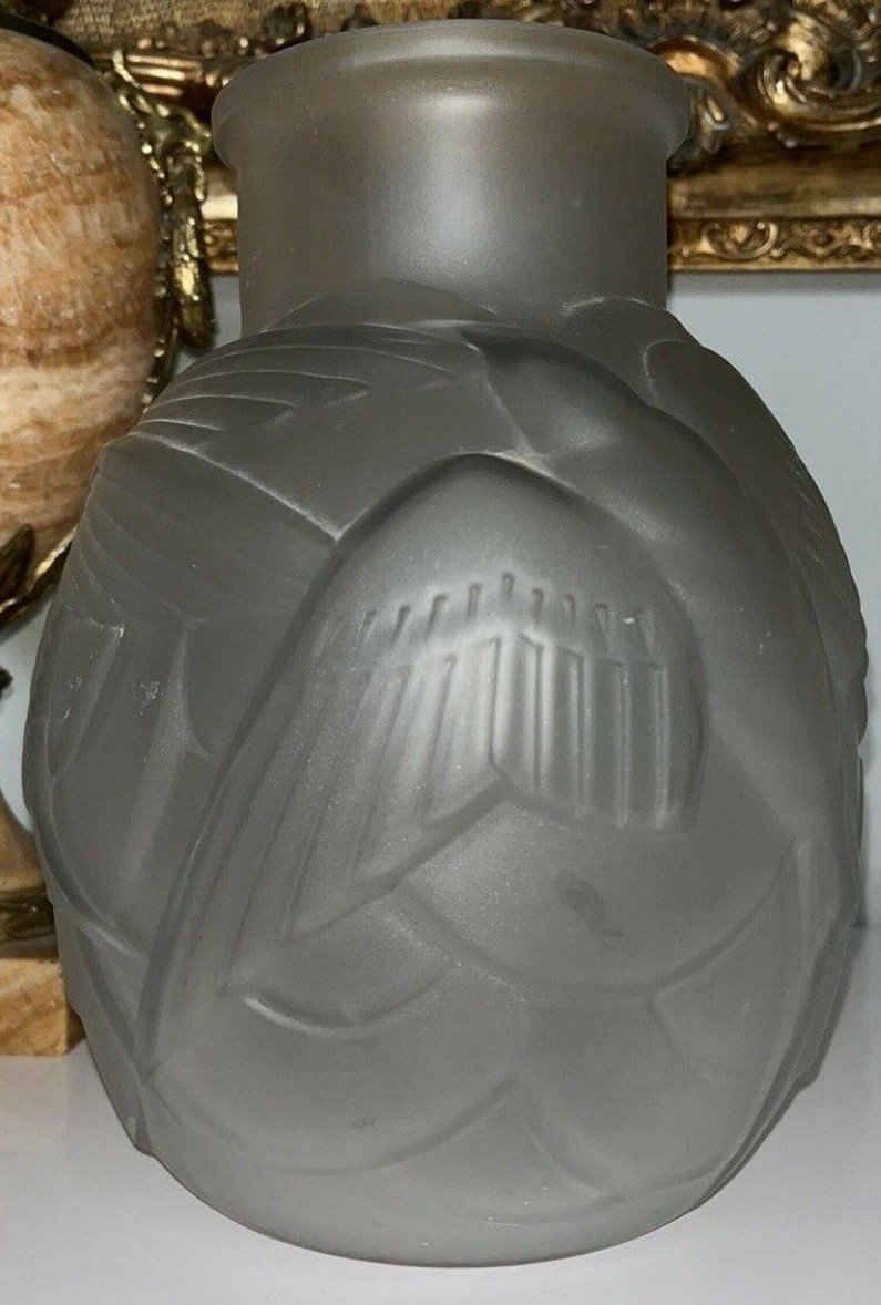 Muller Frères Lunéville Vase With Swallows In Molded Pressed Glass. Art Deco Signed-photo-2