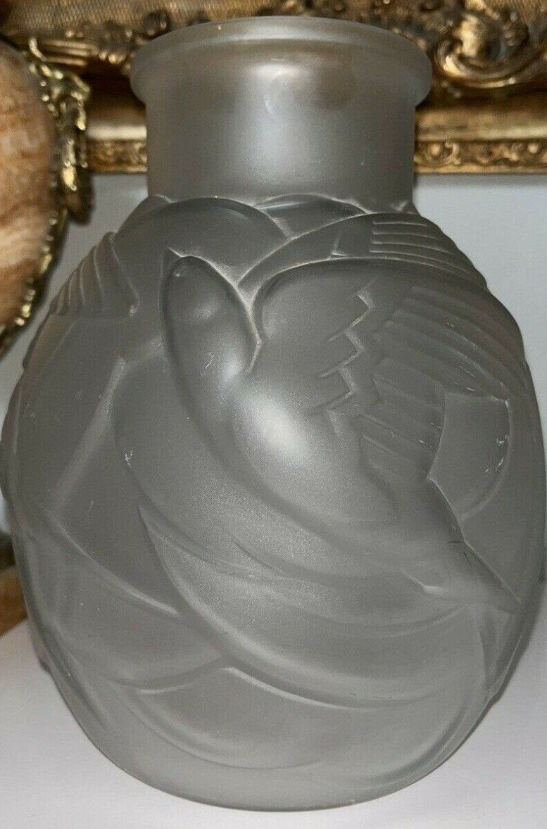 Muller Frères Lunéville Vase With Swallows In Molded Pressed Glass. Art Deco Signed-photo-5