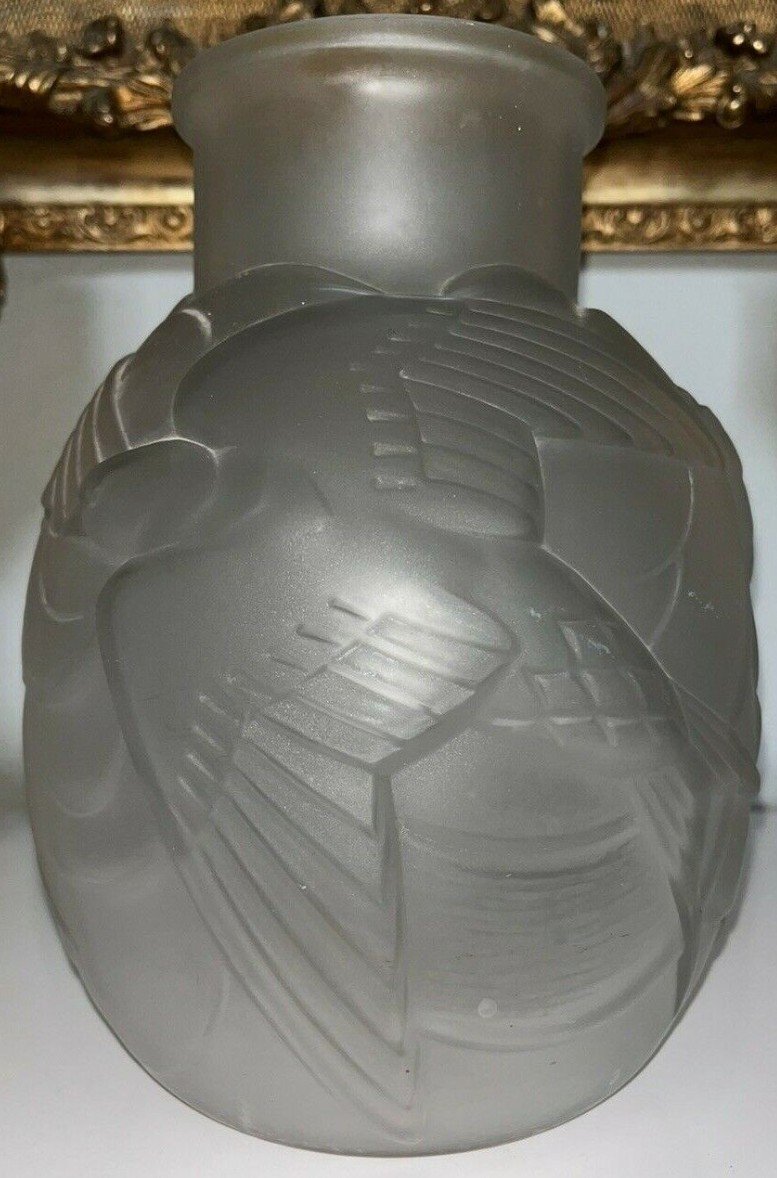 Muller Frères Lunéville Vase With Swallows In Molded Pressed Glass. Art Deco Signed-photo-6