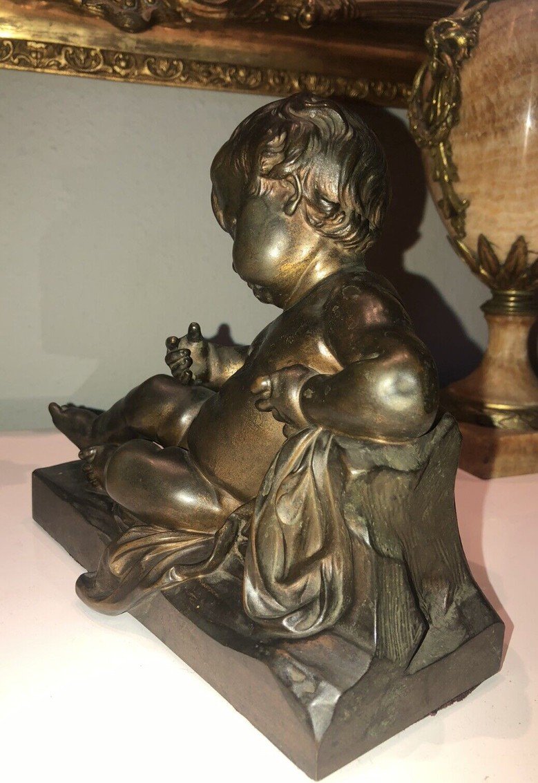 Large Leaning Putto In Bronze With Anonymous Medal Patina H. 21 Cm-photo-4