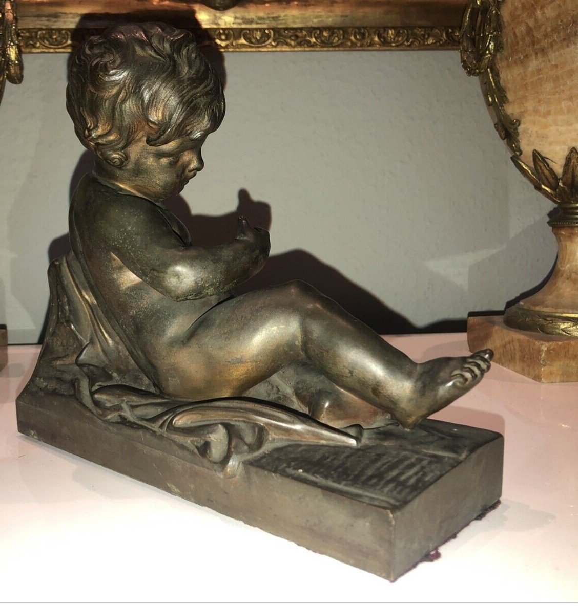 Large Leaning Putto In Bronze With Anonymous Medal Patina H. 21 Cm-photo-3