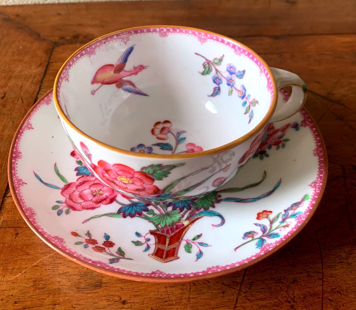 Tasse à Thé En  Porcelaine De Minton 1ère Fabrication (1810 _1815)