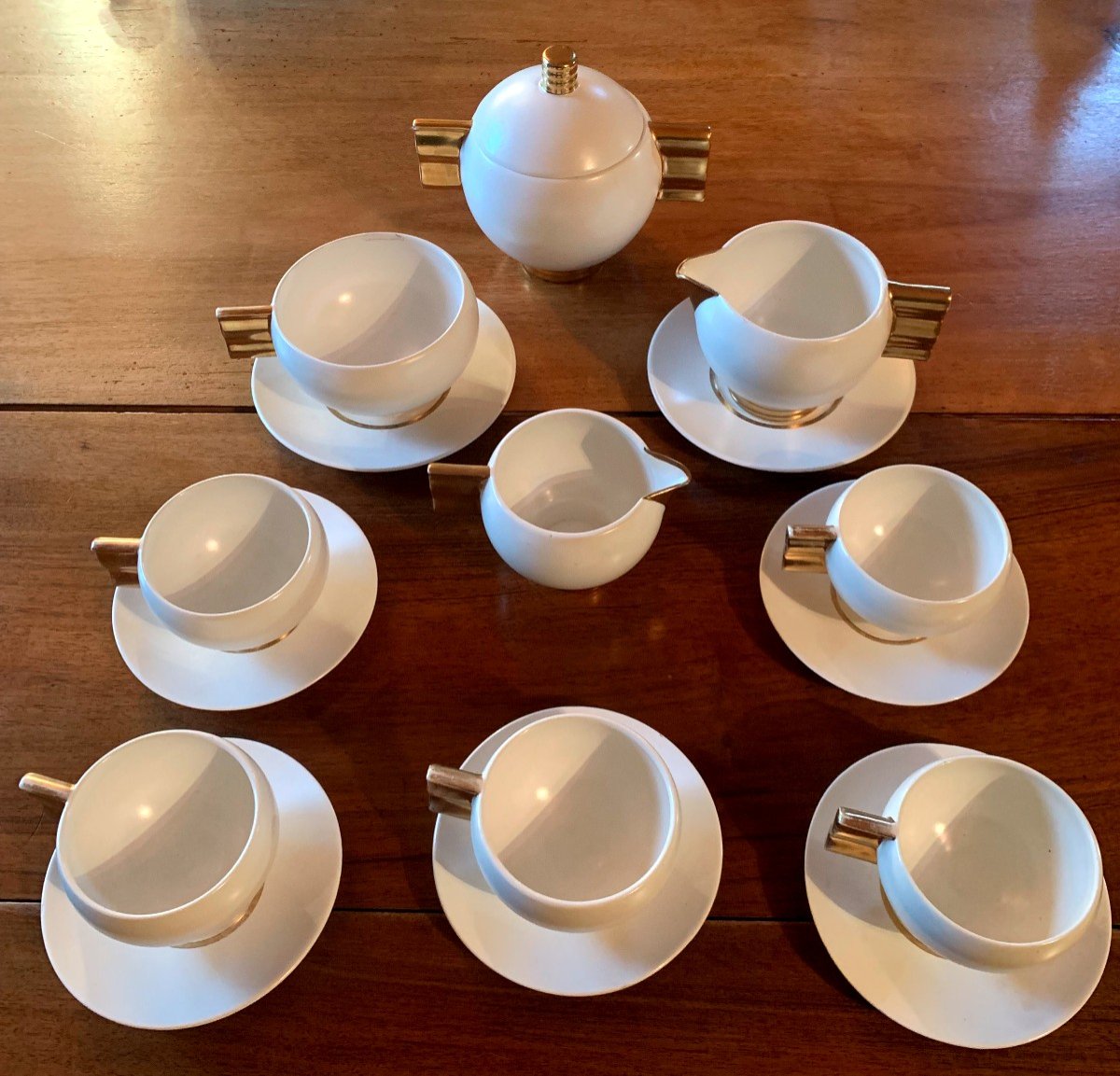 By Robj, Part Of A Tea Service, From The "art Deco" Period, In White Porcelain, Gold Handles And Frétel -photo-4