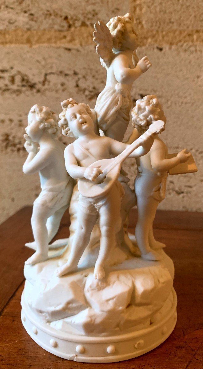 En Biscuit  ,petit Groupe De 5 Putti Musiciens, Manufacture Muller   Thuringe -photo-2