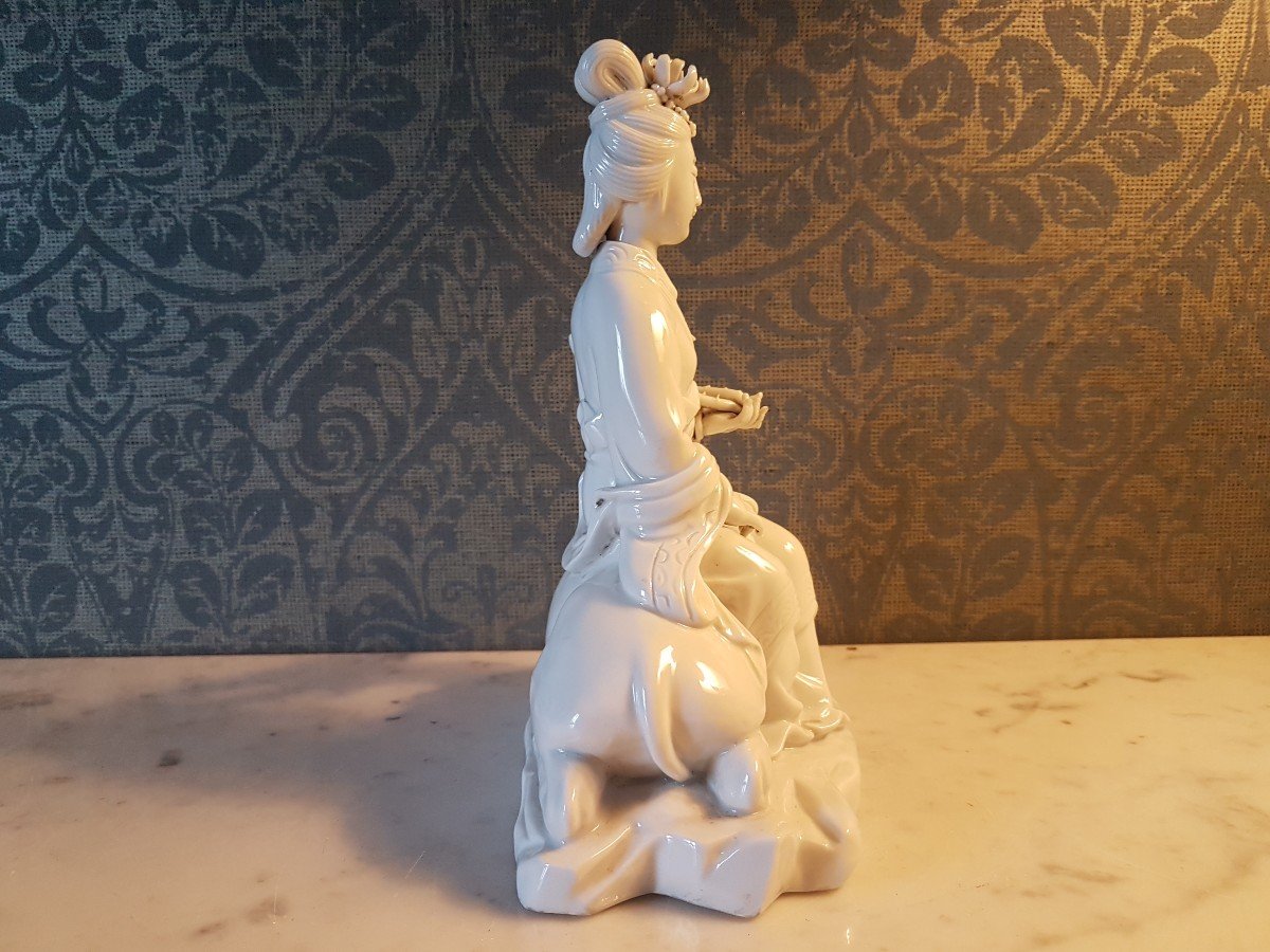 White China Porcelain Sculpture 20th Century. -photo-5